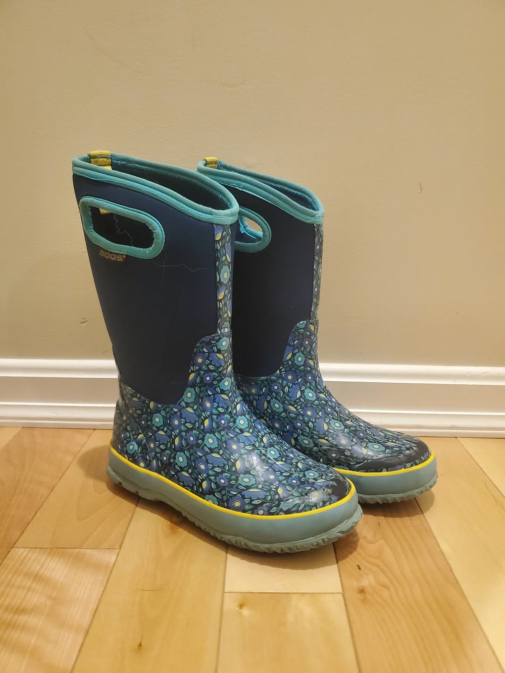 Bogs Kids' Blue Floral Waterproof Rain Boots